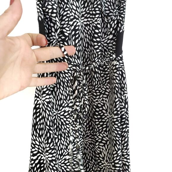 Do & Be | Abstract Pattern Deep V Stretch Top Y2K Retro Style - Picture 4 of 7